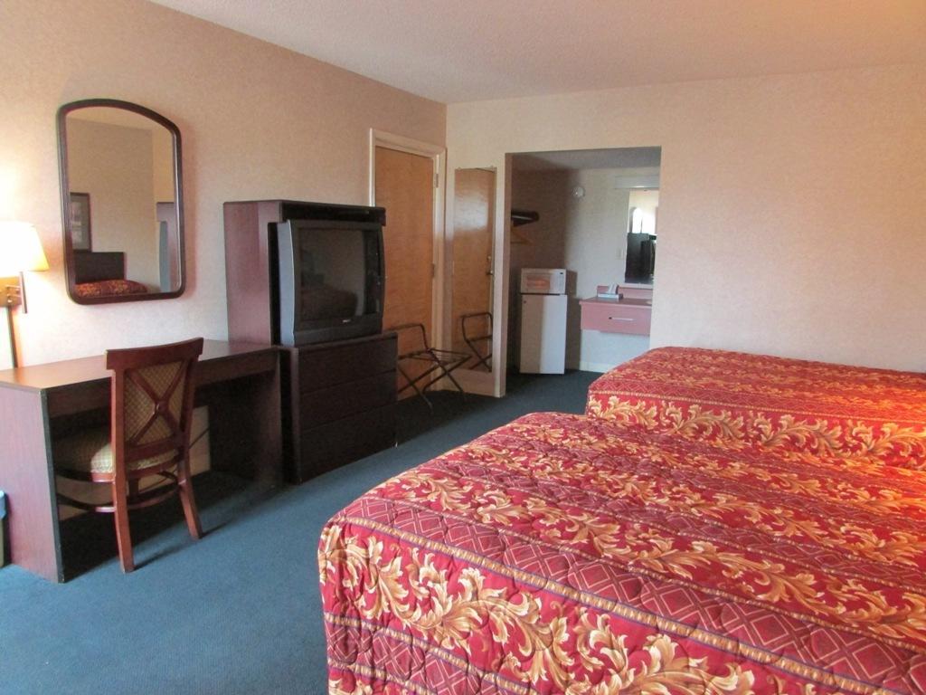 New Valdosta Inn And Suites الغرفة الصورة