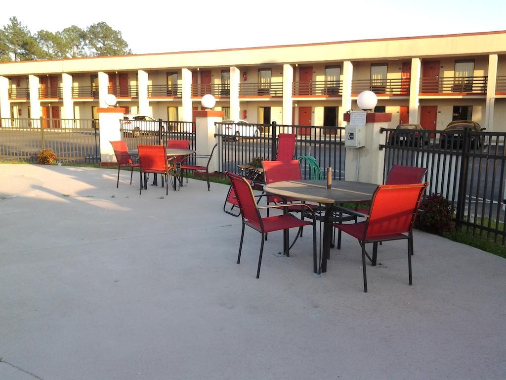 New Valdosta Inn And Suites المظهر الخارجي الصورة