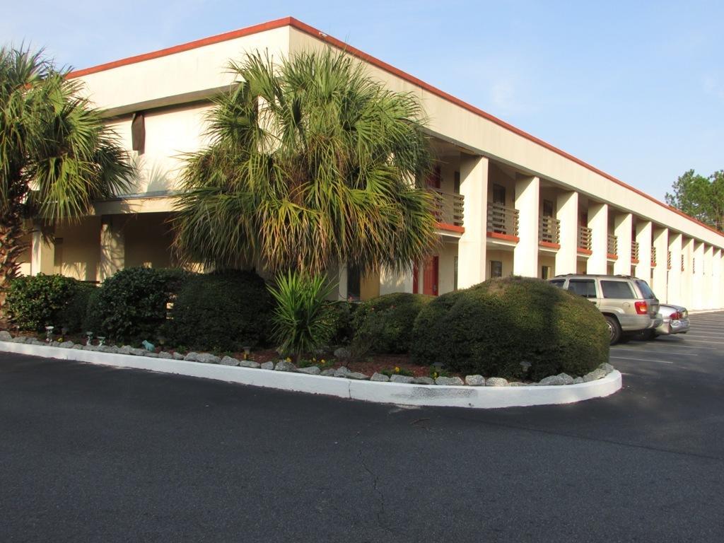 New Valdosta Inn And Suites المظهر الخارجي الصورة